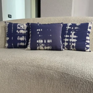 tris di cuscini in canetè blu